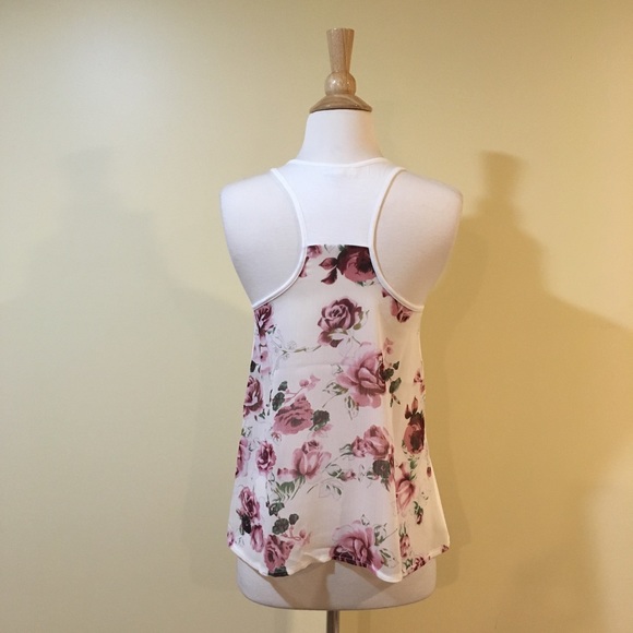 Sheer Floral Back Racerback Pocket Tank Top - Picture 4 of 5